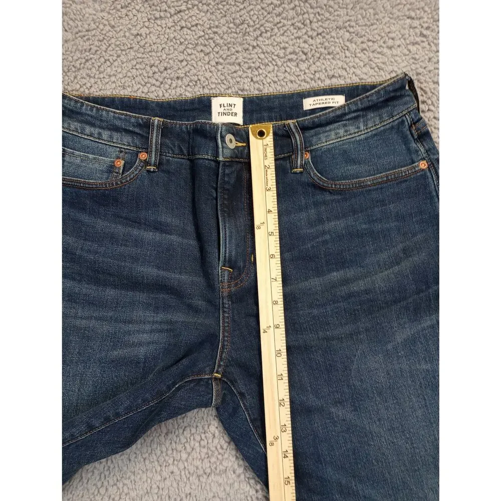 NWoT Flint and Tinder Jeans Men's 33x30 Medium Wash Athletic Tapered Fit (0983)